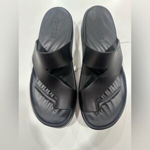 CROCS Black Getaway Platform Sandal NWOT Women’s Size 11